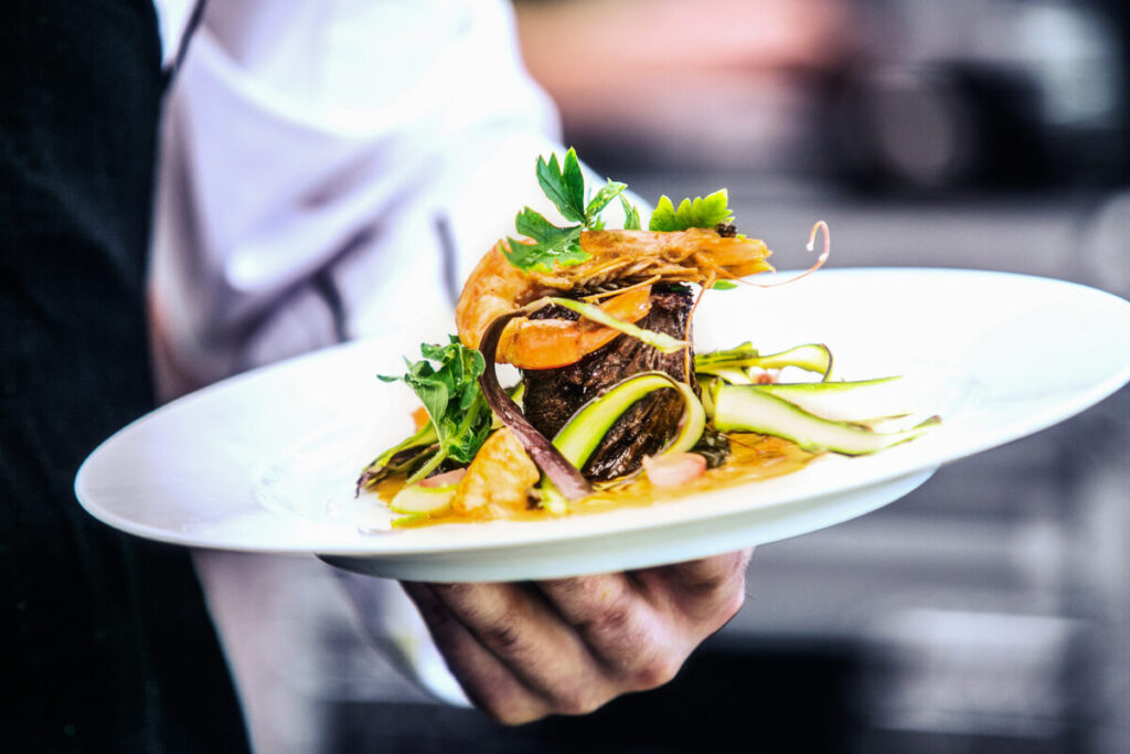 Savoring Conway Farms: A Foodie’s Guide to Dining Gems in Lake Forest’s Culinary Haven